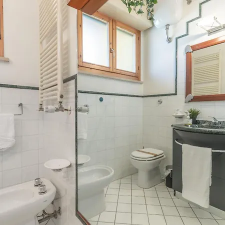 Italian Experience- Lighthouse