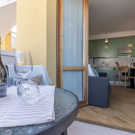 Italian Experience- Lighthouse 파노