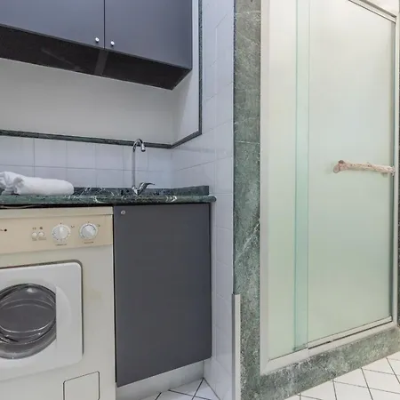 Апартаменты Italian Experience- Lighthouse *