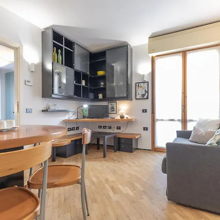 Italian Experience- Lighthouse Apartament