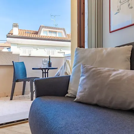 Апартаменты Italian Experience- Lighthouse