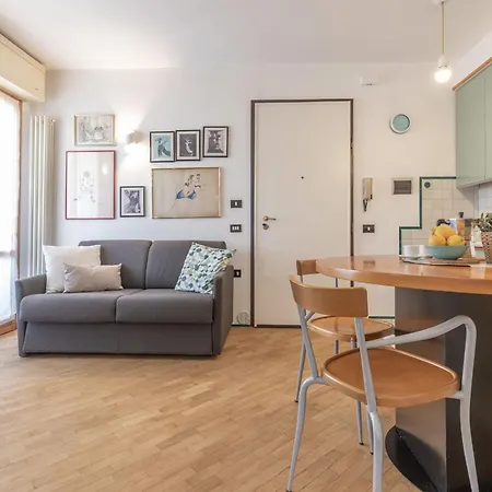 Italian Experience- Lighthouse *